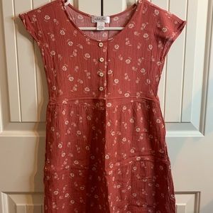 Girls dress